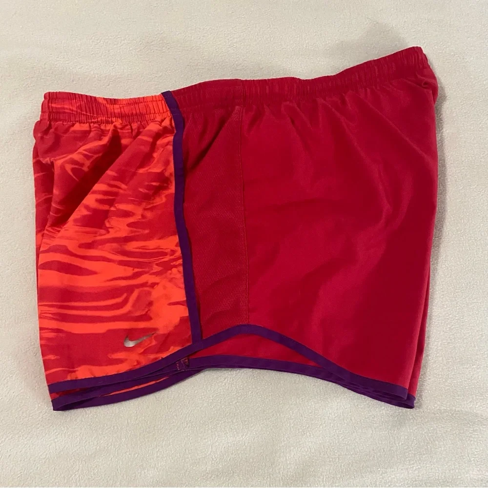 Nike Women's Dri-FIT Tempo Running Shorts Sz M - Picture 3 of 8